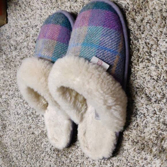 Harris Tweed Sheepskin Slippers - Picture 2 of 4